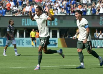 JOAO Pedro tidak meraikan jaringannya di separuh akhir Piala Dunia Kelab bagi menghormati bekas kelabnya, Fluminense.-AFP