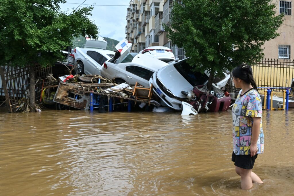 Hujan lebat, tanah runtuh di Beijing ragut puluhan nyawa
