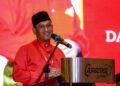 AHMAD Faizal Azumu berucap pada Persidangan Tahunan Bersatu Bahagian Tambun  di Ipoh semalam.