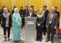 Aznan Tamin (tengah) merasmikan program latih amal Multilateral Nuclear Security Detection Exercise Malaysia - Indonesia - Thailand - Singapore 2025 di Double Tree by Hilton Johor Bahru di sini, hari ini. - UTUSAN/BAAZLAN IBRAHIM