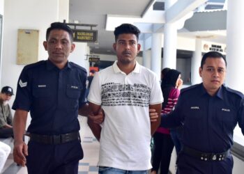 BOKHARI Abu Boshir Mohammad didakwa di Mahkamah Majistret, Ayer Keroh, Melaka atas pertuduhan mencabul kehormatan seorang jururawat wanita. - UTUSAN/ARIF HAMIZAN MISKON