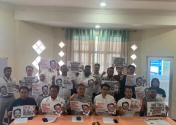 PEMIMPIN Pemuda PH bersama NGO dan pemimpin mahasiswa pada sidang akhbar membantah pencalonan Nick Adams sebagai Duta AS ke Malaysia di Kuala Lumpur hari ini.