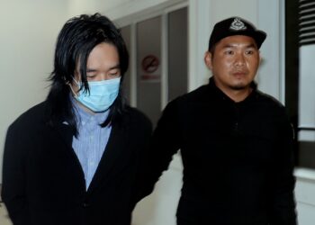 YOU Wei dibawa ke Mahkamah Sesyen Shah Alam, Selangor hari ini. -UTUSAN/ ISKANDAR SHAH MOHAMED