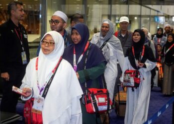 KERAJAAN perlu meningkatkan penyeliaan dan kawalan untuk urusan haji dan umrah, agar masalah tidak berulang lagi pada tahun hadapan.