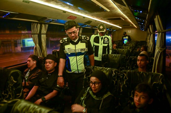 Selamatkah bas dan lori kita?