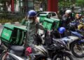 PENINGKATAN kos harian menyebabkan ramai pelajar terpaksa bekerja sambilan, sekali gus memberi kesan kepada prestasi akademik.