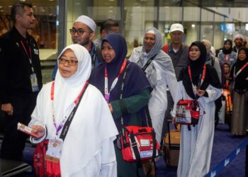 KERAJAAN perlu meningkatkan penyeliaan dan kawalan untuk urusan haji dan umrah, agar masalah tidak berulang lagi pada tahun hadapan.