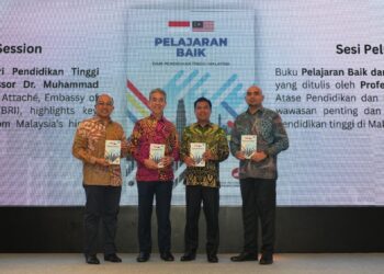 DENGAN usaha mempromosikan Malaysia sebagai destinasi pilihan pelajar antarabangsa ini berupaya meningkatkan imej negara di mata dunia.