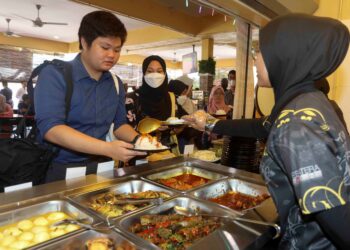 ANTARA cabaran yang dihadapi mahasiswa termasuklah peningkatan kos makanan, perkhidmatan asas seperti dobi dan alat tulis, serta tekanan kewangan yang boleh menjejaskan kesihatan mental dan motivasi belajar pelajar.