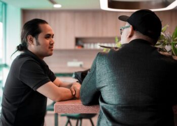 JIKA anda sedang mencari jalan untuk sembuh, carilah mereka yang profesional, terlatih serta terikat dengan etika.
