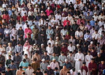 HIJRAH adalah simbol perjuangan dalaman untuk berubah demi kemaslahatan diri, masyarakat dan negara.