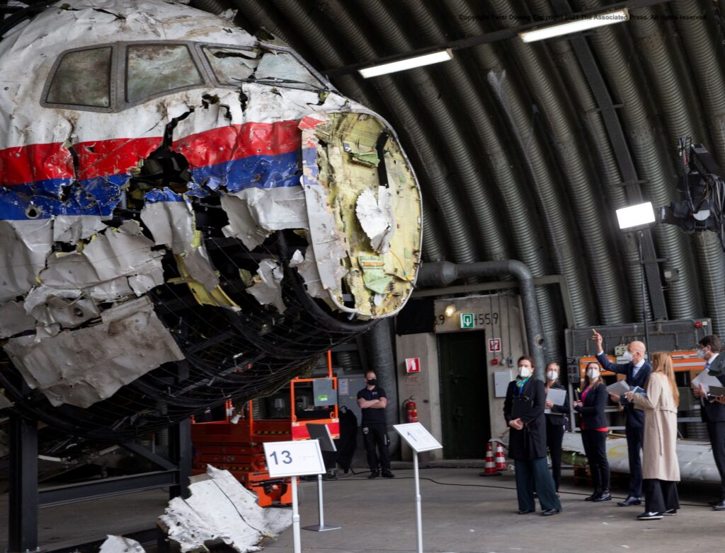 33 1 mahkamah mh17