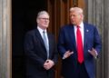 DONALD Trump bersama Perdana Menteri Britain, Keir Starmer di Aberdeenshire, Scotland kelmarin. – AFP