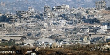 KEMUSNAHAN di Semenanjung Gaza akibat bedilan udara tentera Israel setakat 17 Julai lalu. - AFP