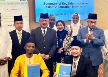 TUANKU Syed Faizuddin Putra Jamalullail pada sesi libat urus bersama Rwanda Muslim Community (RMC) di Kigali, Rwanda.-UTUSAN