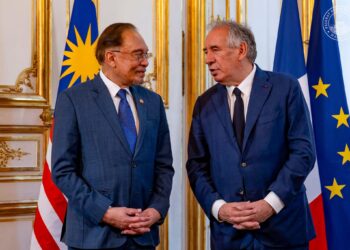 ABWAR Ibrahim mengadakan pertemuan bersama Perdana Menteri François Bayrou sekali gus membuka lembaran baharu hubungan Malaysia dan Perancis. FACEBOOK ANWAR IBRAHIM