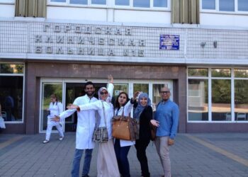 Siti Zubaidah Abdul Hakam disahkan menghidap kanser payudara ketika menuntut di tahun keempat dalam jurusan perubatan di Russia.
