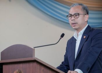FAHMI FADZIL