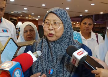 FUZIAH Salleh ketika ditemui pemberita pada Seminar Pemantapan Organisasi Parti dan Jelajah Presiden di Seremban hari ini.-UTUSAN/NOR AINNA HAMZAH