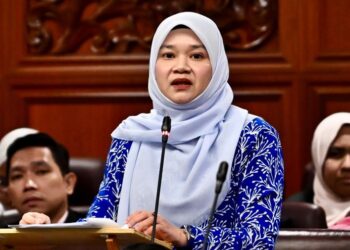 FADHLINA SIDEK
