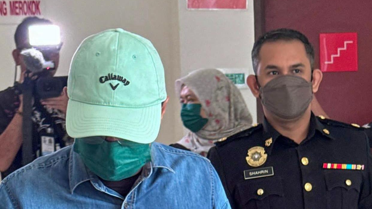 Penolong penguatkuasa