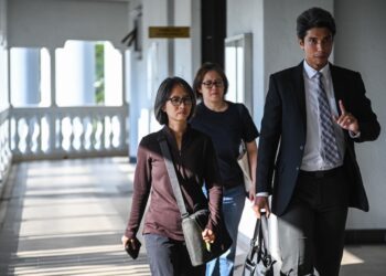 YEO Li Yin yang didakwa melakukan komunikasi jelek ketika hadir di Mahkamah Sesyen Kuala Lumpur di sini, hari ini. - UTUSAN/SYAKIR RADIN