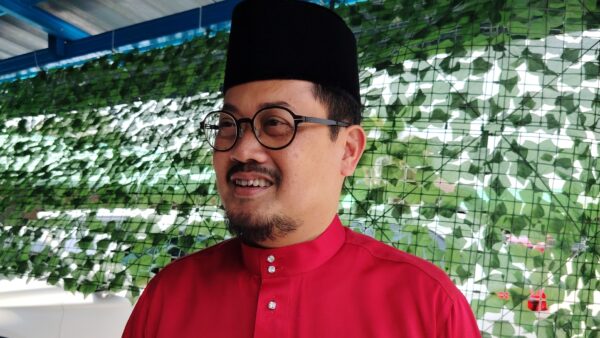 Tiga negeri