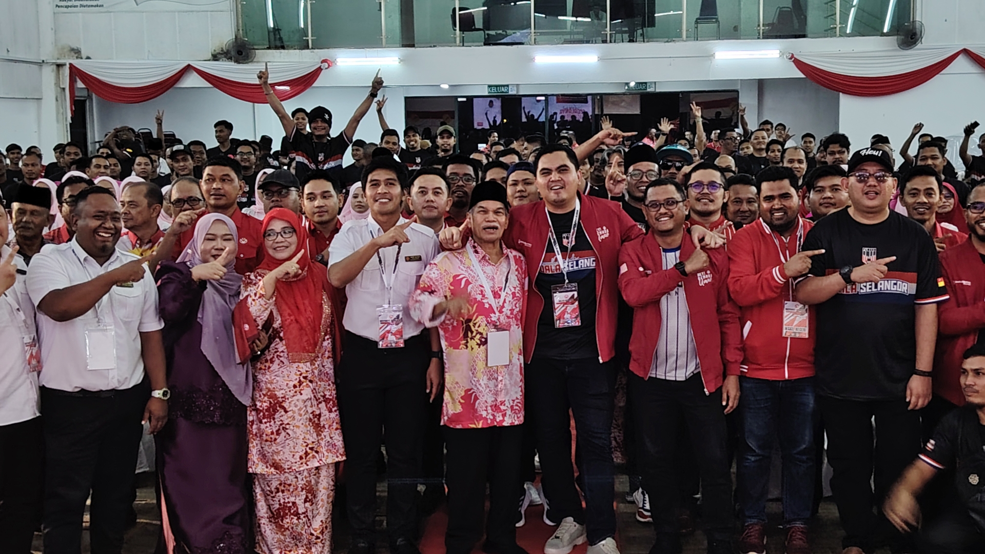 Pemuda setia