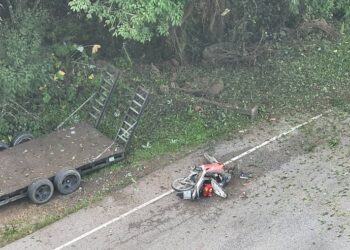 LOKASI letupan bom di Daerah Sungai Padi, Narathiwat, Thailand hari ini.