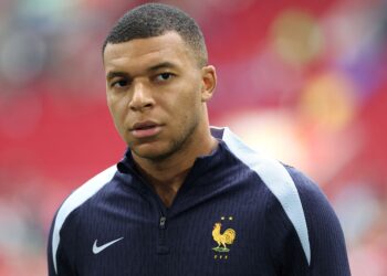Pejabat pendakwa raya Paris telah membuka penyiasatan ke atas cek yang didakwa ditulis Kylian Mbappe kepada lima polis Republikan Republik Perancis de Secure Corps de CRS Security Corps, pegawai yang ditugaskan ke Persekutuan Bola Sepak Perancis (FFF). - AFP