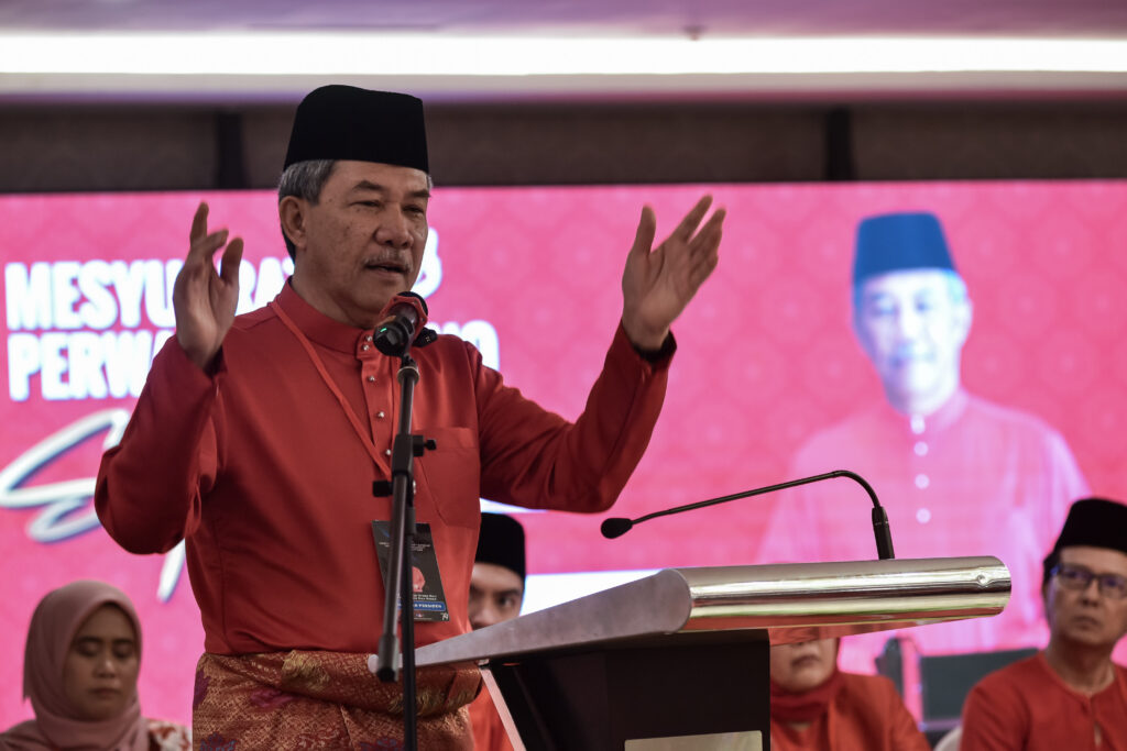 Jawatankuasa Disiplin UMNO bawa syor pecat ahli lompat parti lain