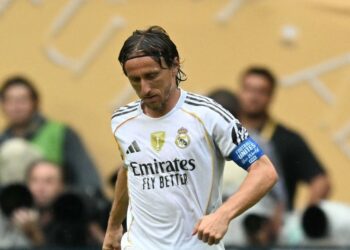 Luka Modric dilaporkan bakal menyertai AC Milan selepas berakhirnya Piala Dunia Kelab. - AFP