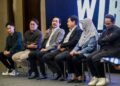RASHID Sidek dalam sidang media sempena pelancaran filem Sentuhan Wira di Kuala Lumpur, semalam. Di sebelah beliau ialah legenda pemain beregu negara, Datuk Cheah Soon Kit. - UTUSAN/M FIRDAUS M JOHARI
