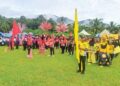 MURID SK Batu Melintang bersemangat  berbaris penuh bersemangat semasa majlis perasmian Kejohanan Olahraga Tahunan 2025 sekolah berkenaan di Jeli, Kelantan baru-baru ini.