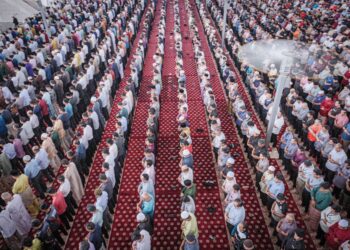 BUDAYA ke masjid dalam kalangan umat Islam semakin baik, namun masih terdapat ruang untuk penambahbaikan agar solat berjemaah lebih sempurna.