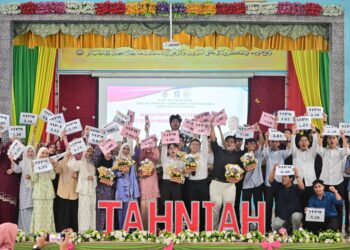 JIKA negara kita ingin menuju ke arah kecerdasan buatan (AI), apakah yang dilakukan oleh Kementerian Pendidikan (KPM) untuk menarik lebih ramai pelajar sains ke tingkatan enam?