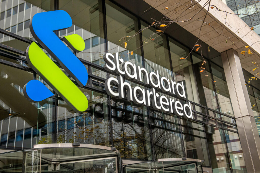 Standard Chartered turun kadar pinjaman 25 mata asas