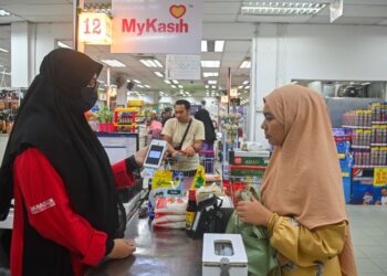 SUMBANGAN Asas Rahmah (SARA) dan Sumbangan Tunai Rahmah (STR) merupakan contoh terbaik bagaimana prinsip pengagihan semula kekayaan dapat dilaksanakan secara praktikal.