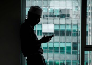 akhir-akhir ini sering tular mengenai individu berpewatakan agamawan melakukan perbuatan tidak senonoh. – GAMBAR HIASAN