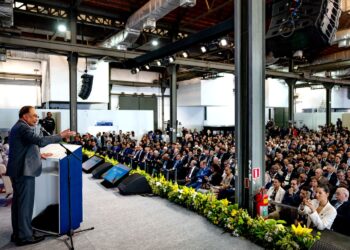 ANWAR Ibrahim sewaktu berucap pada Forum Perniagaan BRICS sempena Sidang Kemuncak Pemimpin BRICS Ke-17 di Rio De Jeneiro, Brazil semalam. – PEJABAT PERDANA MENTERI