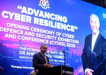 AHMAD Zahid Hamidi pada CYDES 2025 di Putrajaya. - UTUSAN/KAMARIAH KHALIDI