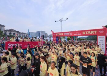 PARA Pelari-pelari yang menyertai SCORE Maraton AIA Vitality 2024 yang berlangsung cukup meriah dan menerima sambutan peserta dari pelbagai negara.-IHSAN PENGANJUR