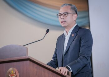 FAHMI FADZIL