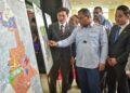 AMIRUDIN SHARI dalam sidang akhbar perasmian Program Publisiti dan Penyertaan Awam Rancangan Tempatan Majlis Perbandaran Sepang, Selangor. - UTUSAN/FAIZ ALIF ZUBIR