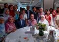 ANWAR ibrahim bergambar pada majlis perjumpaan bersama rakyat Malaysia yang menetap di Perancis.