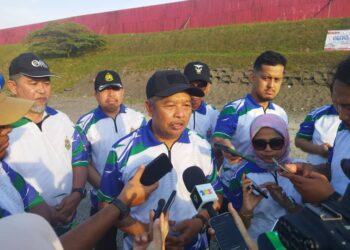 ZAKARIA Shaaban ketika ditemui pemberita selepas Program Menembak Ketua Pengarah Imigresen Bersama Rakan Media 2025 di Lapang Sasar Kelab Menembak Shapadu, di sini hari ini.