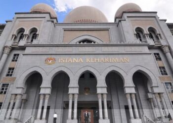 BAKAL Ketua Hakim Negara tidak sewajarnya dipilih secara setakat melepaskan batuk di tangga  atau calon melangkah bendul.