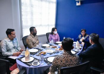 AZALINA Othman Said ketika sesi perbincangan kajian perbandingan awal sistem pelantikan kehakiman negara terpilih.