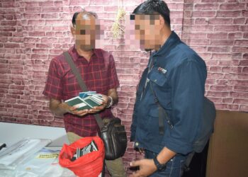 JIM menumpaskan dua sindiket memperdaya warga asing dengan menawarkan perkhidmatan pembaharuan PLKS secara haram sekitar ibu negara. - GAMBAR JIM