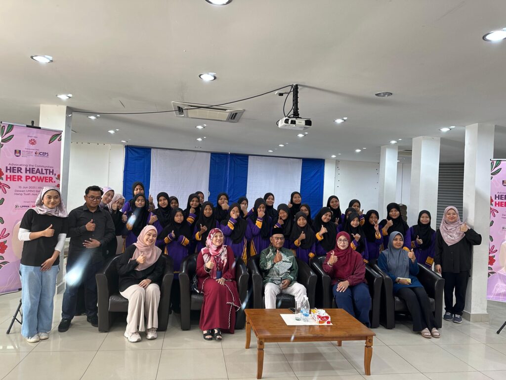 UiTM, UMNO Hang Tuah Jaya perkasa remaja perempuan melalui pendidikan kesihatan
